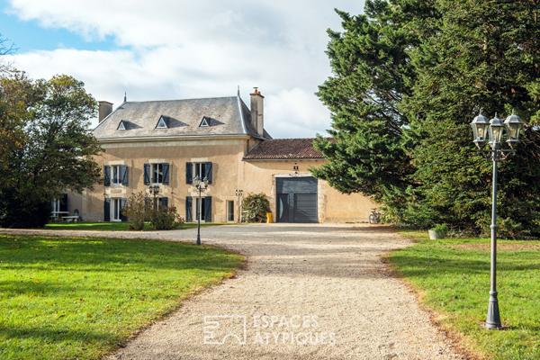 Maison de maître avec parc de 1,6 hectares proche de Poitiers