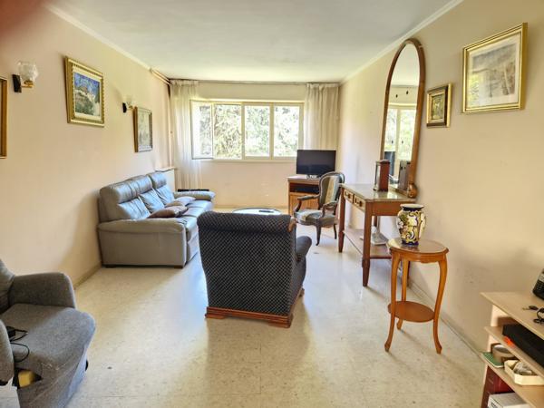 Aubagne (13400) T3 idéal premier achat pu investisseur , pdans résidence fermée , proche ; bus , commerces.........