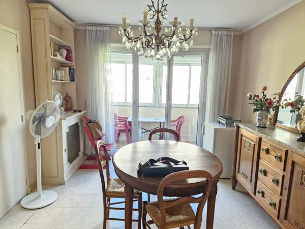 Aubagne (13400) T3 idéal premier achat pu investisseur , pdans résidence fermée , proche ; bus , commerces.........