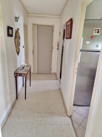 Aubagne (13400) T3 idéal premier achat pu investisseur , pdans résidence fermée , proche ; bus , commerces.........