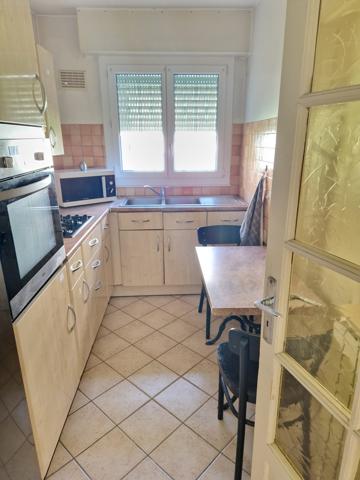 Aubagne (13400) T3 idéal premier achat pu investisseur , pdans résidence fermée , proche ; bus , commerces.........