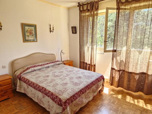 Aubagne (13400) T3 idéal premier achat pu investisseur , pdans résidence fermée , proche ; bus , commerces.........