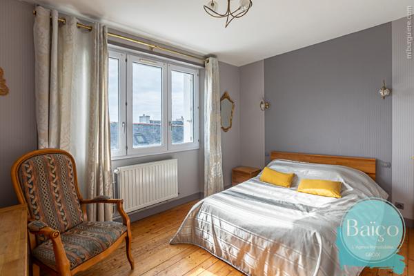 Maison 8 pièce(s) 4 chambre(s) 155 m²