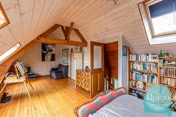 Maison 8 pièce(s) 4 chambre(s) 155 m²