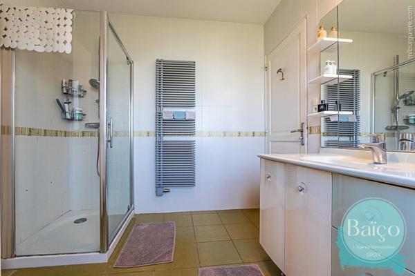 Maison 8 pièce(s) 4 chambre(s) 155 m²