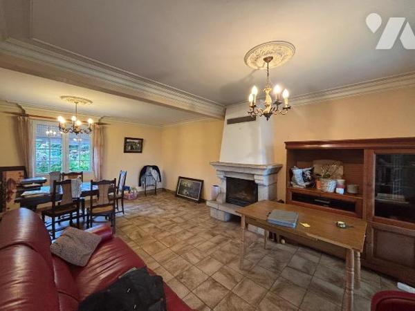 Maison avec vue dégagée sur l'Aber Benoît - Lannilis

LANNILIS/  À quelques minutes du centre...