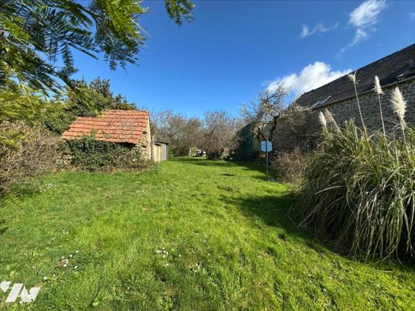 Maison individuelle en pierre COSQUEVILLE (50330)