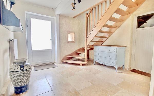 Maison à vendre    4 pièces • 131 m2 Saulon-la-Chapelle