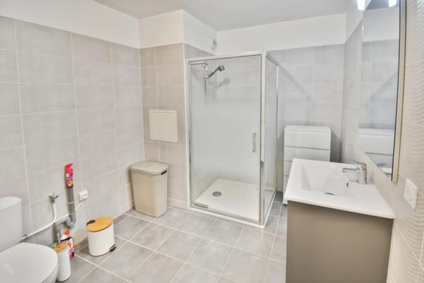 Appartement à louer MENNECY – Appartement F2 48 m² avec jardin privatif + 2 parkings