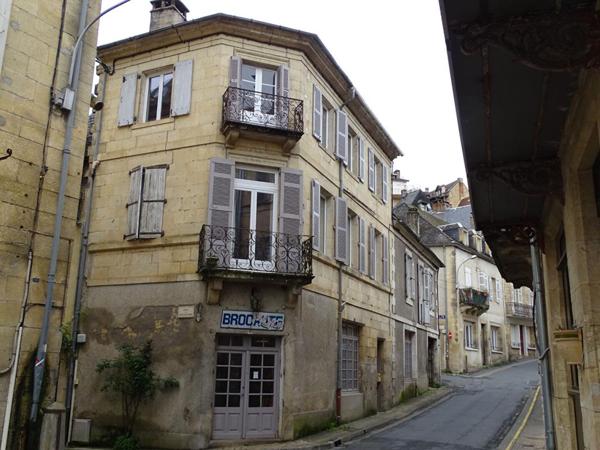 Immeuble Montignac Lascaux 13 pièce(s) 381m2