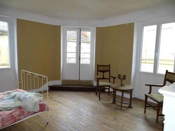 Immeuble Montignac Lascaux 13 pièce(s) 381m2