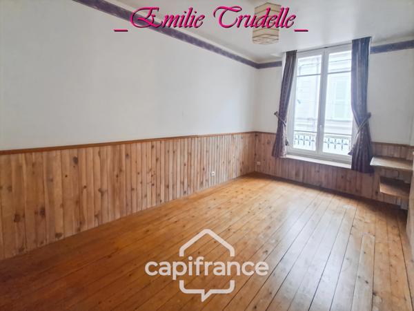 Maison à vendre 5 pièces (72) 125 m² -3/5 chambres – jardin clos 300 m² – dépendances – Saint-Calais