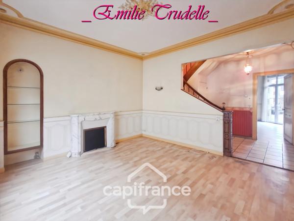 Maison à vendre 5 pièces (72) 125 m² -3/5 chambres – jardin clos 300 m² – dépendances – Saint-Calais