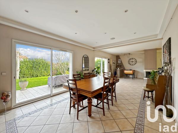 Maison à vendre 7 pièces 220 m² Linas