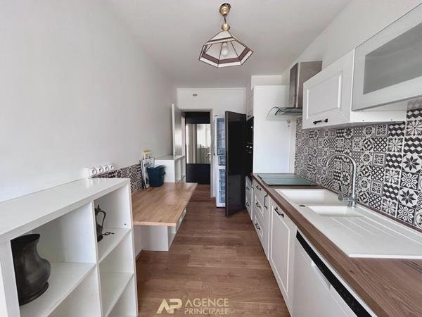 Appartement 3 pièces - Garage - Vue mer 233 000 € **  - Référence  FB750