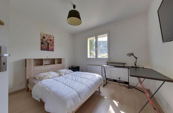 Ardèche : Maison familiale de 175 m², 6 chambres & terrain piscinable