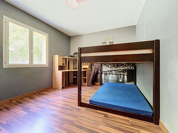 Ardèche : Maison familiale de 175 m², 6 chambres & terrain piscinable