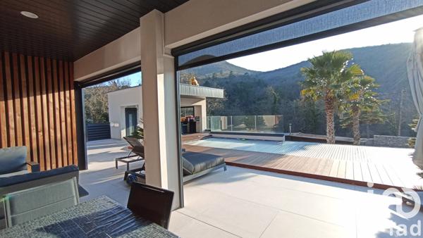 Maison 5 pièces de 158 m² à Les Tourrettes (26740)