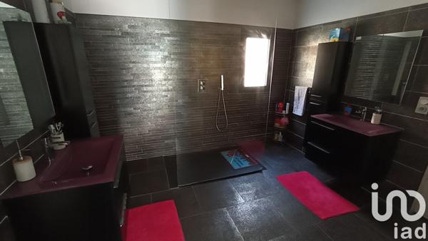 Maison 5 pièces de 158 m² à Les Tourrettes (26740)