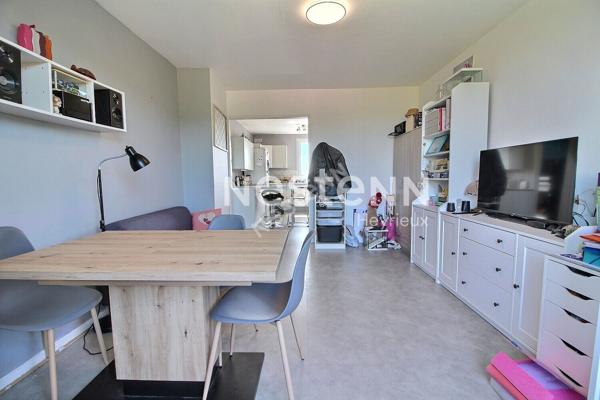 HEYRIEUX - Proche centre - Appartement de  55.79 m² type 3 avec balcon et cave