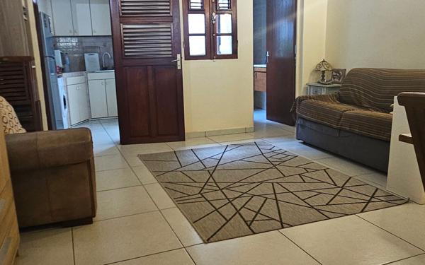 Maison à vendre    1 pièce • 32,85 m2 Pointe-à-Pitre