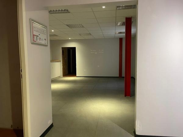 Dpt Meurthe et Moselle (54), à louer MAXEVILLE Entrepots et Bureaux