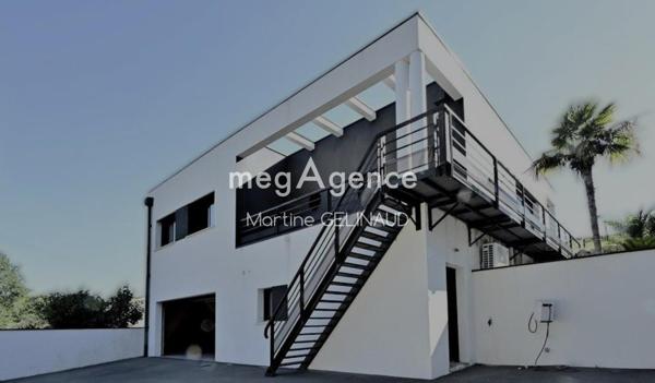 Maison à SAINTES, 17100 - 6 pièces 210m²