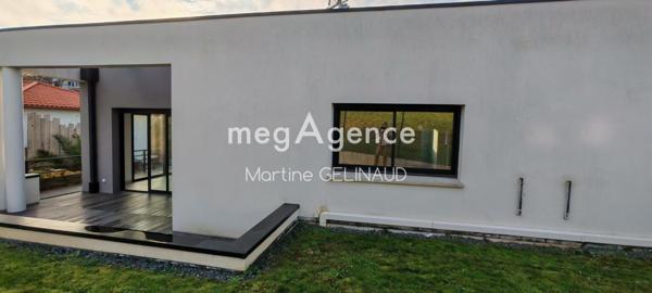 Maison à SAINTES, 17100 - 6 pièces 210m²