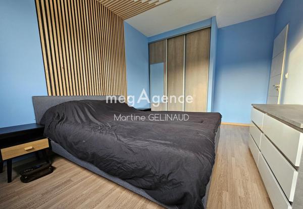 Maison à SAINTES, 17100 - 6 pièces 210m²