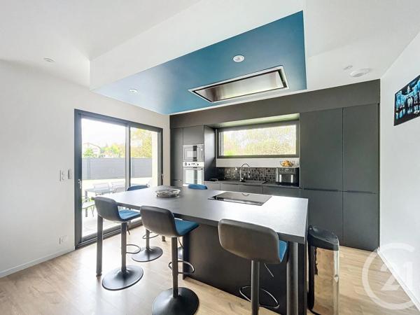 Maison à vendre  6 pièces - 134,81 m 2   AUBIERE  - 63