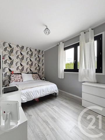 Maison à vendre  6 pièces - 134,81 m 2   AUBIERE  - 63