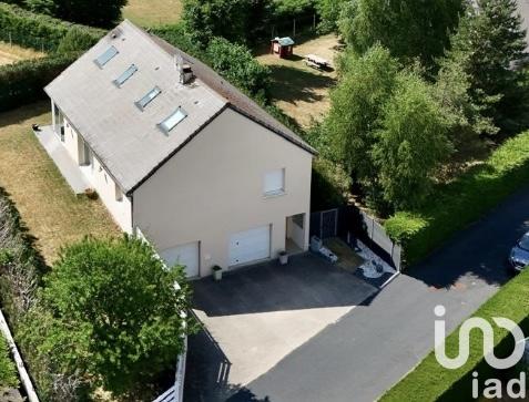 Maison à vendre 6 pièces 139 m² Saint-Chély-d'Apcher