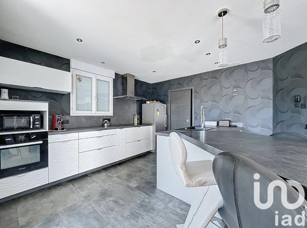 Maison à vendre 6 pièces 139 m² Saint-Chély-d'Apcher