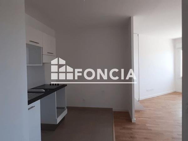 Location Appartement 3 pièces 58.2 m² - 11 BOULEVARD JOLIOT CURIE Bordeaux 33100