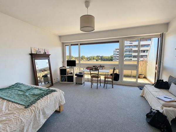 Appartement T1 à vendre au dernier étage à Pessac - Quartier Bougnard
