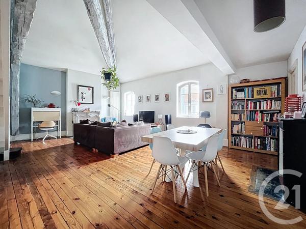 Appartement F5 à vendre  6 pièces - 127,57 m 2   RIOM  - 63