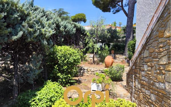 Maison à vendre    6 pièces • 195 m2 Bandol
