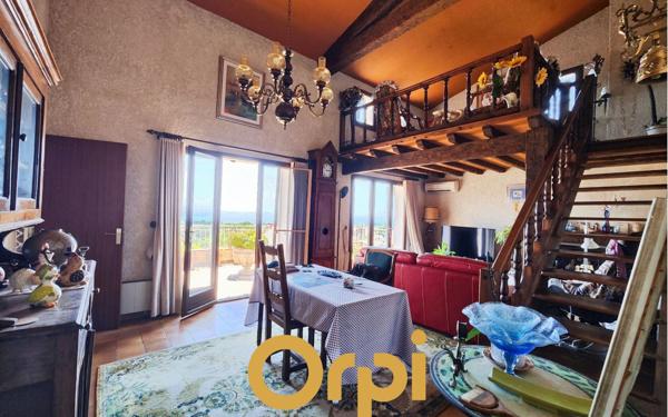 Maison à vendre    6 pièces • 195 m2 Bandol