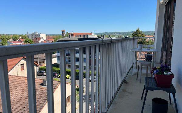 Appartement à vendre    3 pièces •  Montluçon