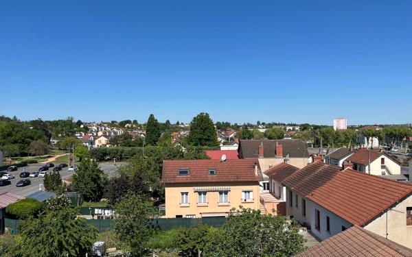 Appartement à vendre    3 pièces •  Montluçon
