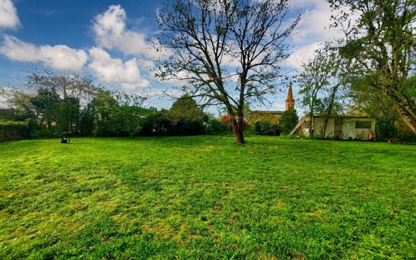 Terrain à vendre    Monbéqui