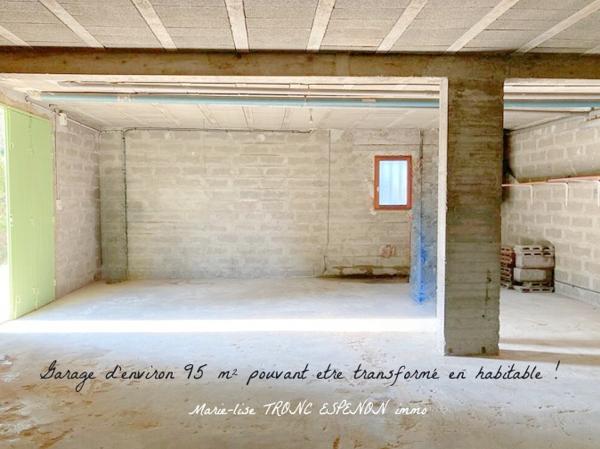 Maison 4 pièces - 196 m²