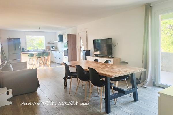 Maison 4 pièces - 196 m²