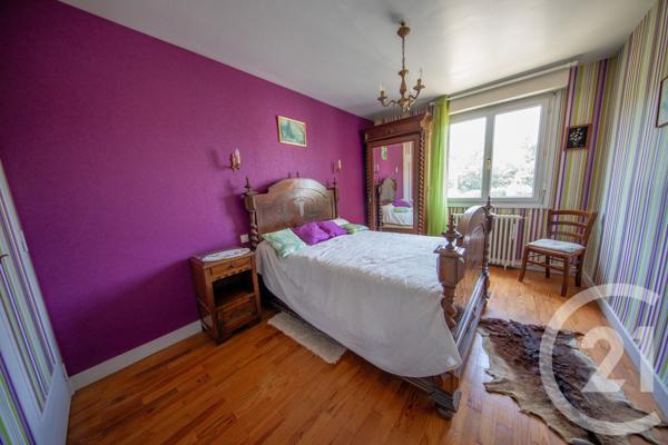 Maison à vendre  4 pièces - 78,57 m 2   ST MEDARD EN JALLES  - 33