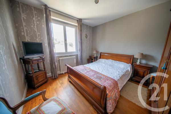 Maison à vendre  4 pièces - 78,57 m 2   ST MEDARD EN JALLES  - 33