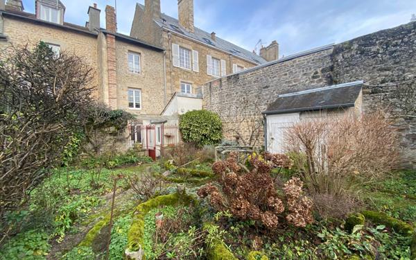 Maison à vendre    6 pièces •  Alençon