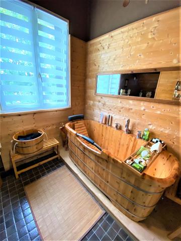 Saulx-les-Chartreux (91160) À Saulx-Les-Chartreux, villa de caractère .