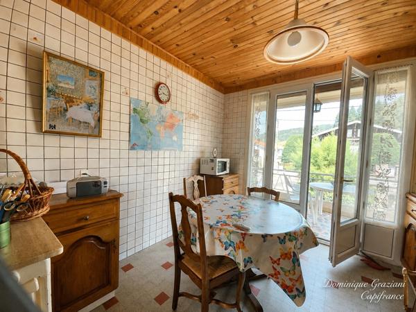 MAISON AUREC SUR LOIRE ,3 CHAMBRES,10MN Centre bourg Aurec sur Loire ,terrain plat et piscinable 935M2