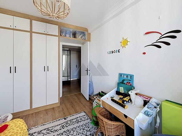 SUPERBE APPARTEMENT 3 CHAMBRES ASCENSEUR 126M² A VENDRE BREST CENTRE VILLE