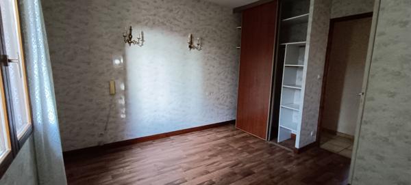 Maison Port Des Barques proche de la mer .